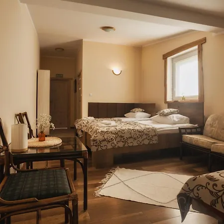 Siedlisko Pod Debem 3*