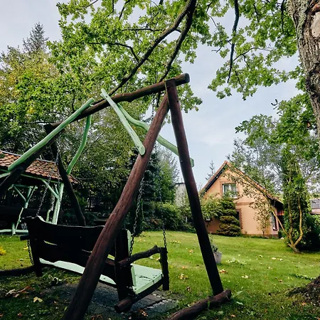 Konukevi Siedlisko Pod Debem 3*